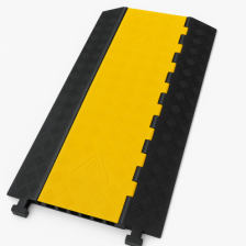 Protector de Cable de 3 Canales / Base de Goma y Tapa de Plástico / Tamaño del Canal 56x55MM / Capacidad de Carga 6.1 Tonelada