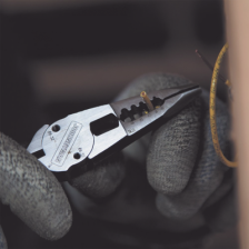 Pinzas Pelacables para Cable Sólido 8-16 AWG y Cable Trenzado 10-18 AWG de 8 Pulgadas.