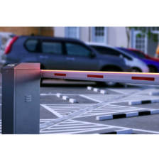 Barrera vehicular izquierda / Soporta brazo de hasta 3 m / Apertura en 1.5 s /Final de carrera ajustable por programación / Mov