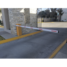 Barrera vehicular izquierda / Soporta brazo de hasta 3 m / Apertura en 1.5 s /Final de carrera ajustable por programación / Mov