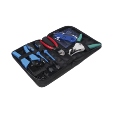 Juego de Herramientas y Accesorios, para Instalación de Sistema Solar. Incluye: Pinzas (3), Desarmadores (2), Llaves (2) y Acce