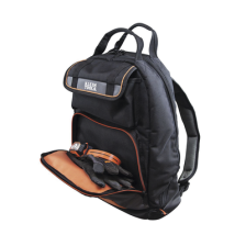 Mochila para Herramientas Tradesman Pro™ de 44.5 cm en Color Negro con 35 Bolsillos (No incluye herramientas).