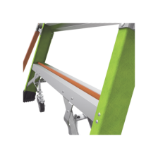 Escalera Fija de 8' (2.4m) de Fibra de Vidrio con Jaula y Peldaños de Aluminio. (SKU:19708-146).